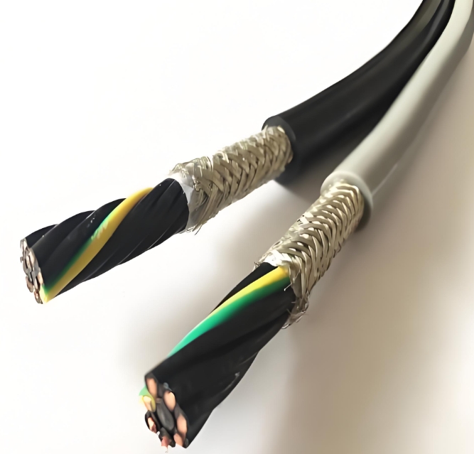 拖鏈電纜相對普通電纜有什么特點和優(yōu)勢呢.jpg 拖鏈電纜相對普通電纜有什么特點和優(yōu)勢呢.jpg